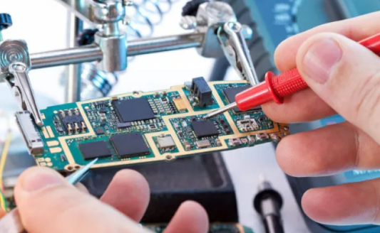 寒潮頻發，條形智能多重技術保障戶外顯示屏不懼嚴寒酷暑！